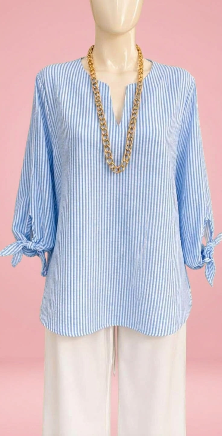 Blusa Rayas Azules & Distinción